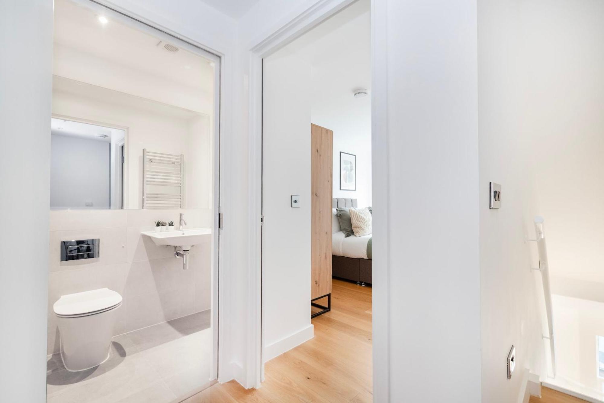 Fitzrovia & Soho - 2Br With Balcony - Cityapartmentstay London Luaran gambar