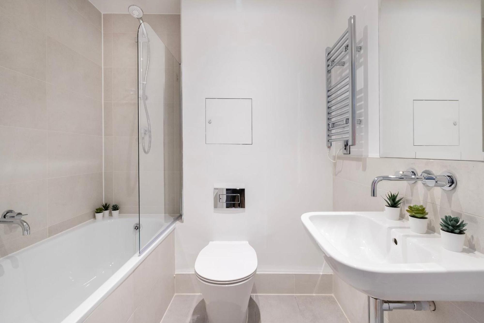 Fitzrovia & Soho - 2Br With Balcony - Cityapartmentstay London Luaran gambar
