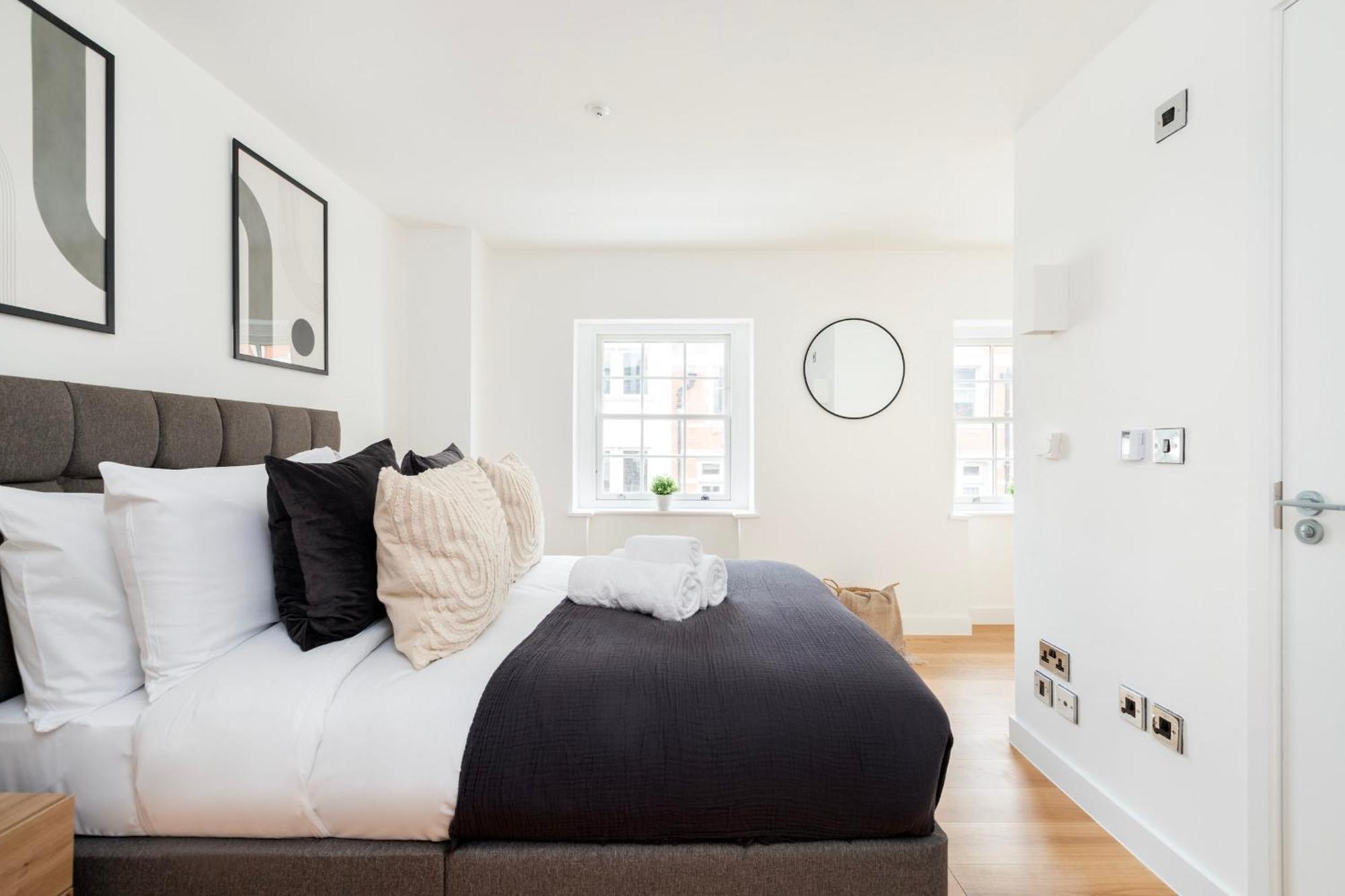 Fitzrovia & Soho - 2Br With Balcony - Cityapartmentstay London Luaran gambar