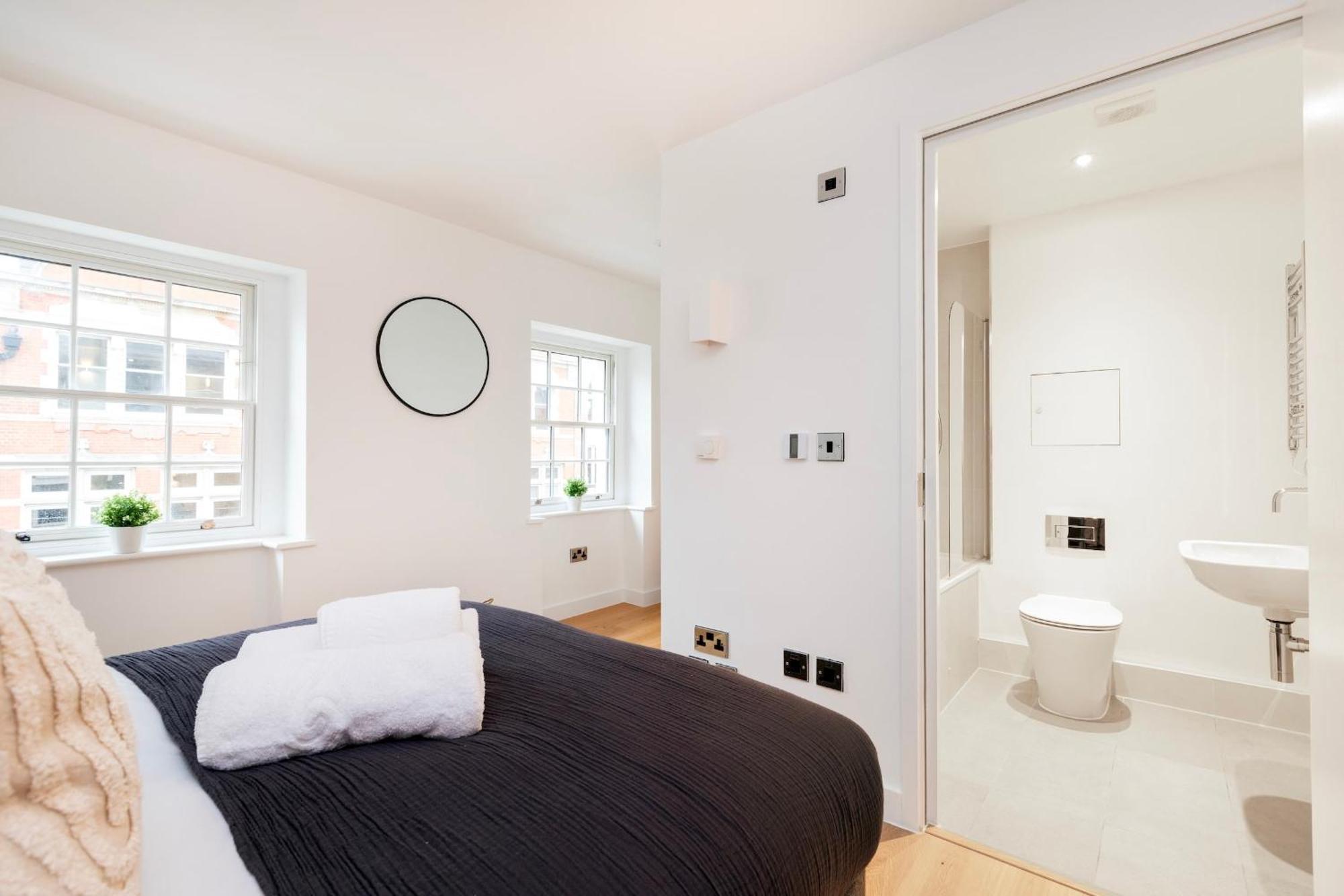Fitzrovia & Soho - 2Br With Balcony - Cityapartmentstay London Luaran gambar
