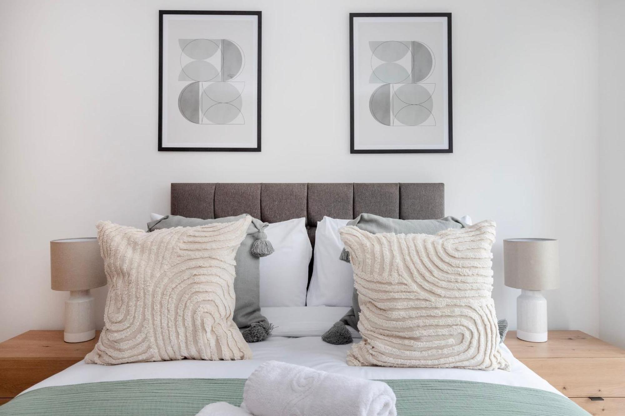 Fitzrovia & Soho - 2Br With Balcony - Cityapartmentstay London Luaran gambar
